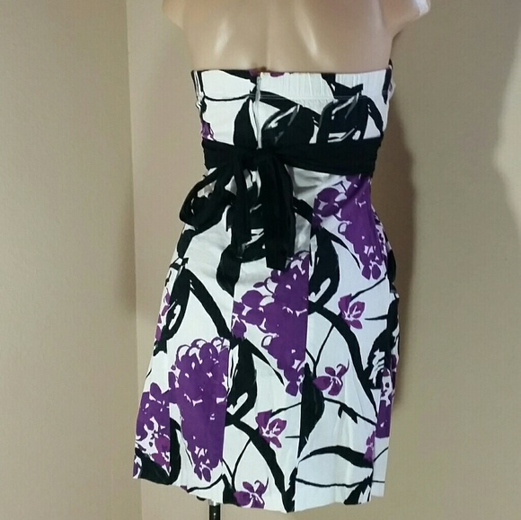 Purple White Black Pleated Strapless Dress pocket - Picture 4 of 9
